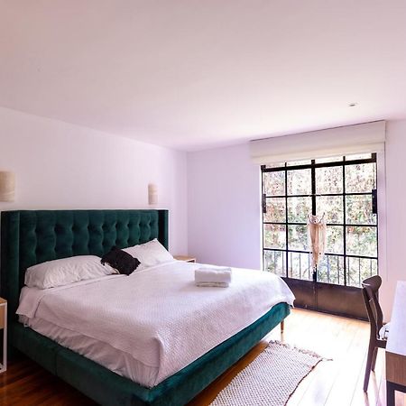 Casa Blanca In Coyoacan Mexico by Eksteriør bilde