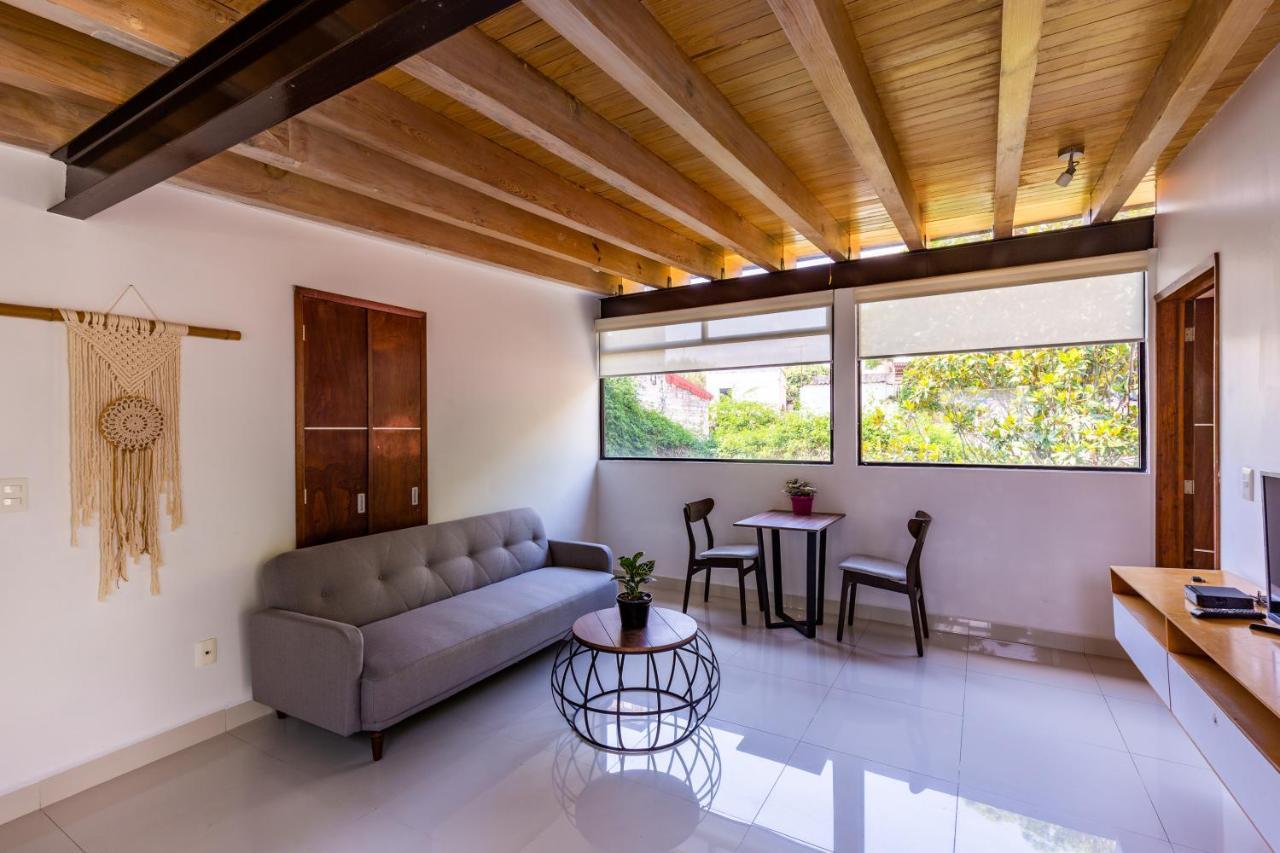 Casa Blanca In Coyoacan Mexico by Eksteriør bilde